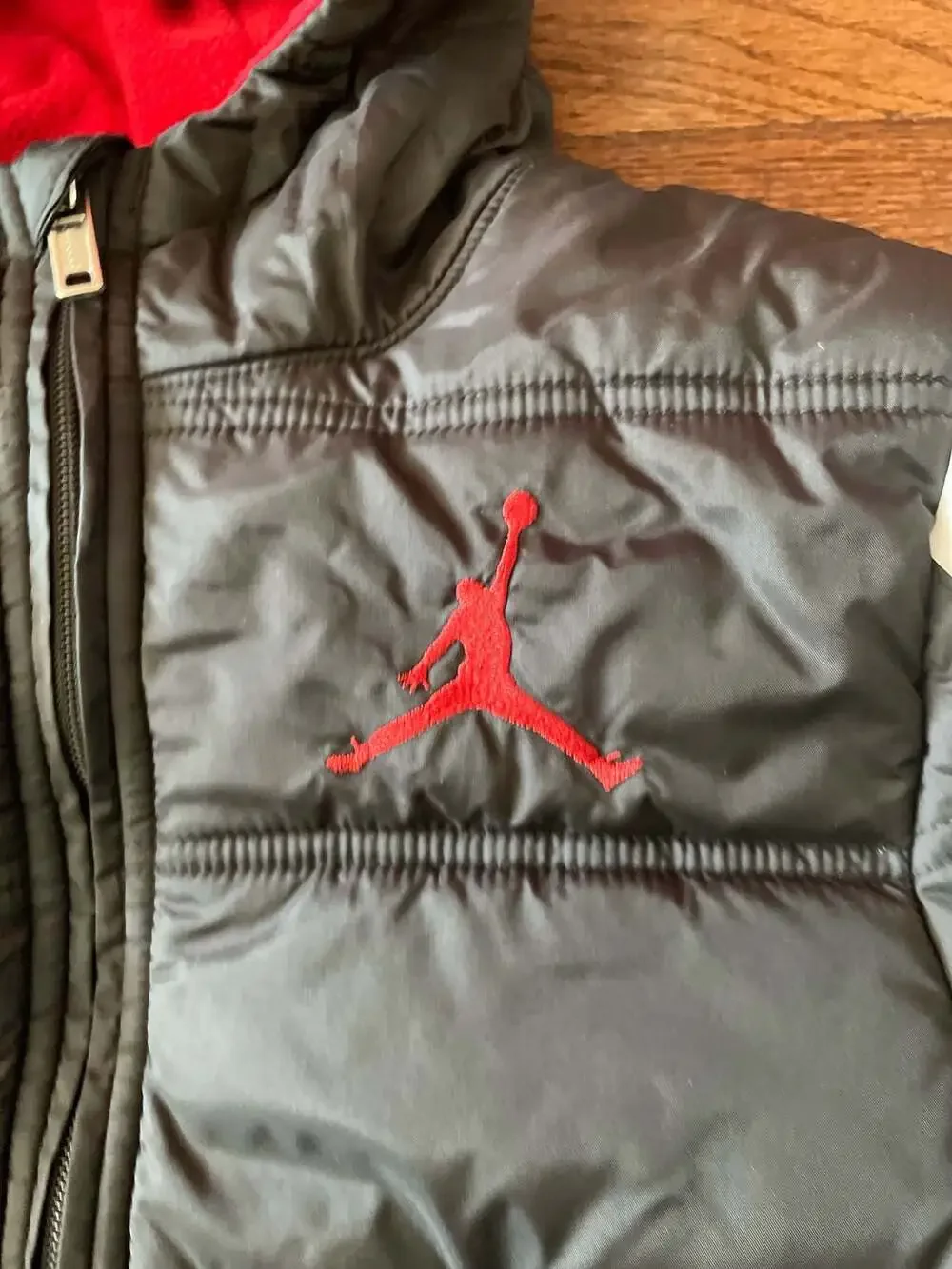 Y2K Nike Jordan Boys Puffer Jacket Black Red Hooded Size M 10-12‎